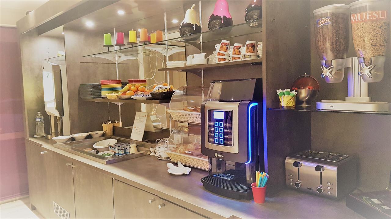 Hotel Restaurant L'Evidence Neufchâteau Екстериор снимка